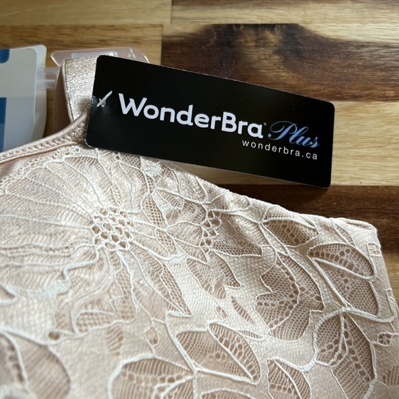 Embellished plunge underwire Wonderbra size 44DDD - Picture 3 of 9